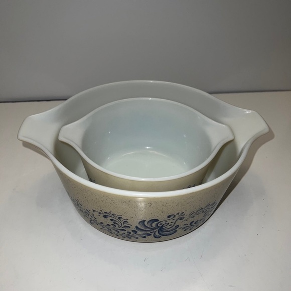 Pyrex Homestead Casserole Beige & Blue Set-2 No Lids - Picture 6 of 8